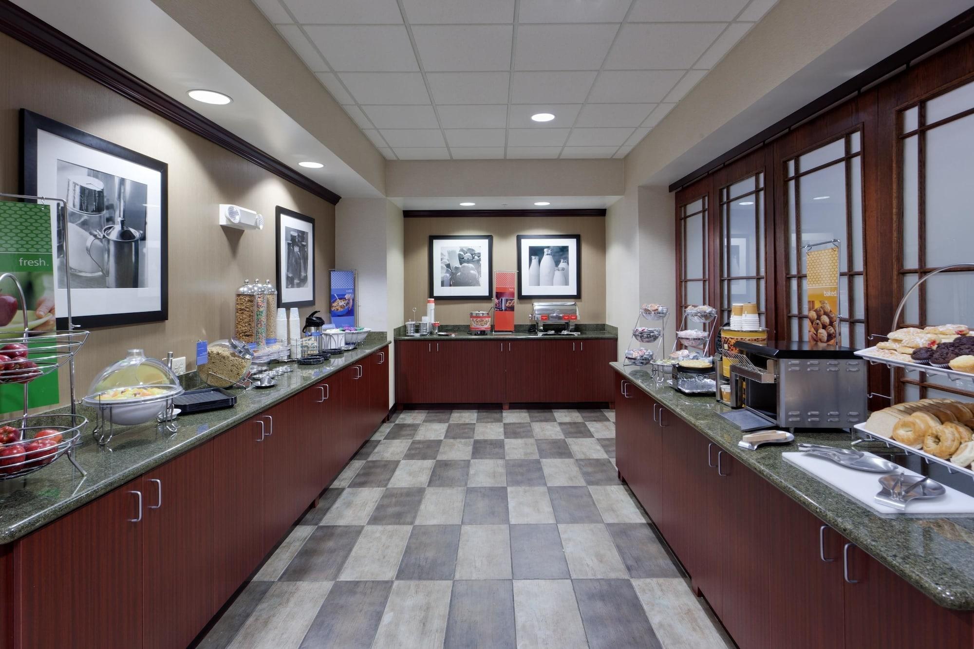 Hampton Inn & Suites By Hilton Syracuse Dewitt East Syracuse Exterior foto